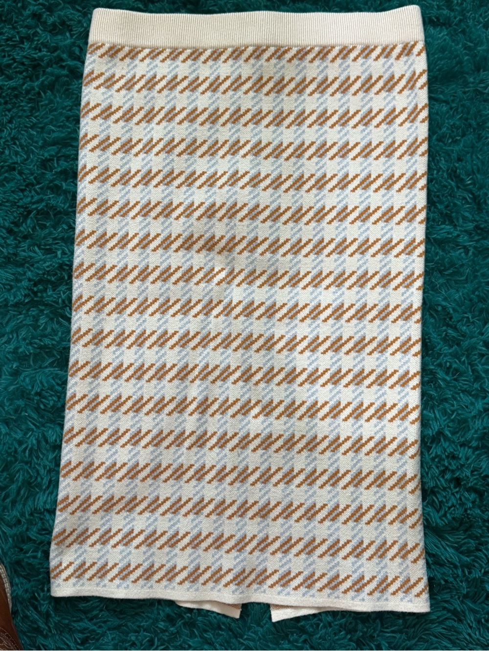 Cream and Tan Houndstooth Pencil Skirt